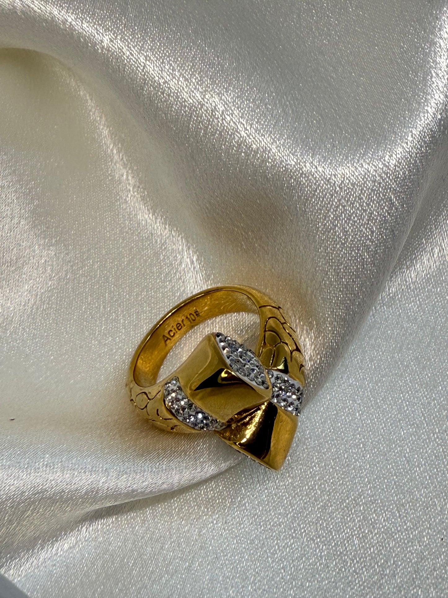 Zircon Ring