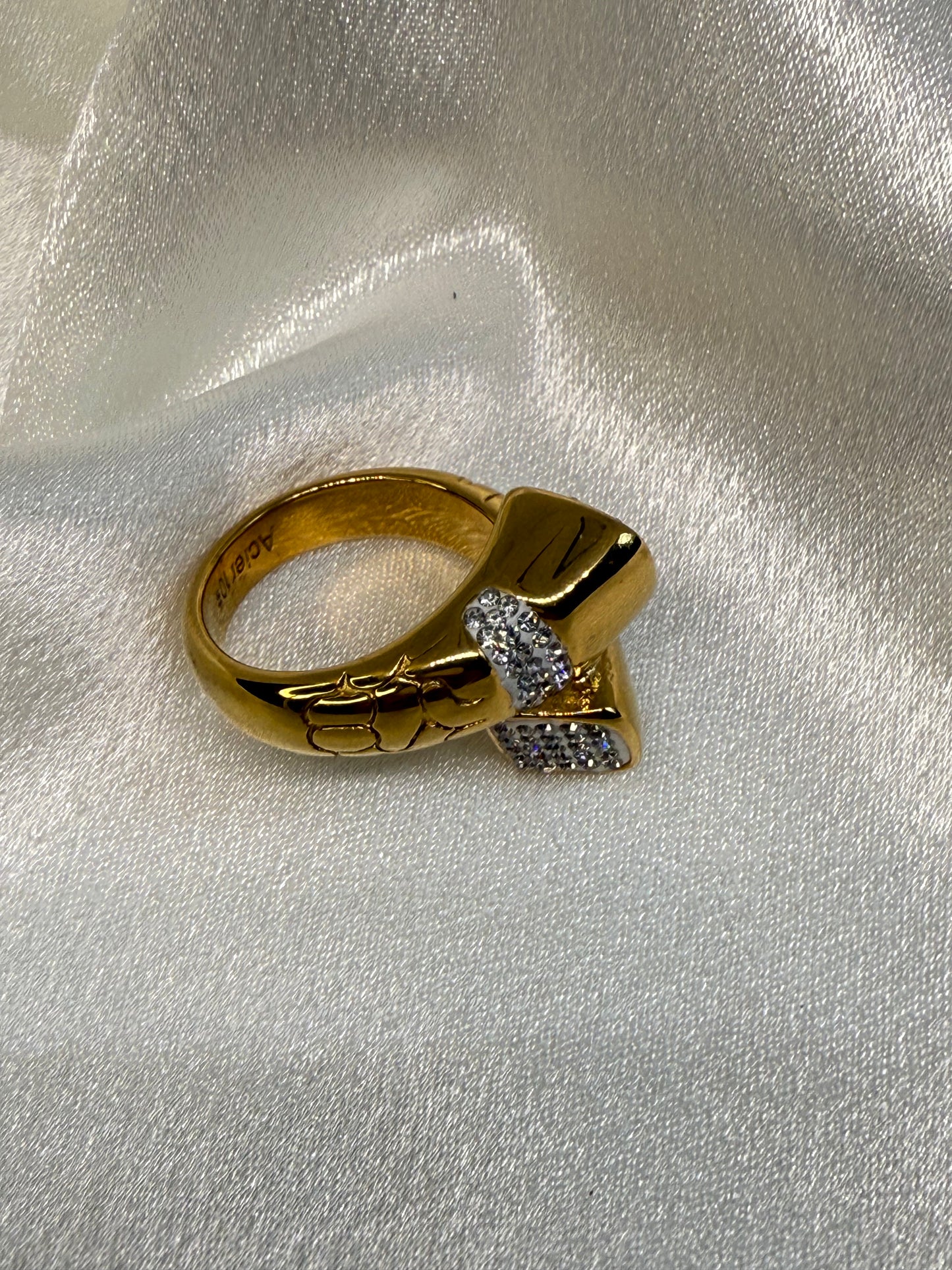 Zircon Ring